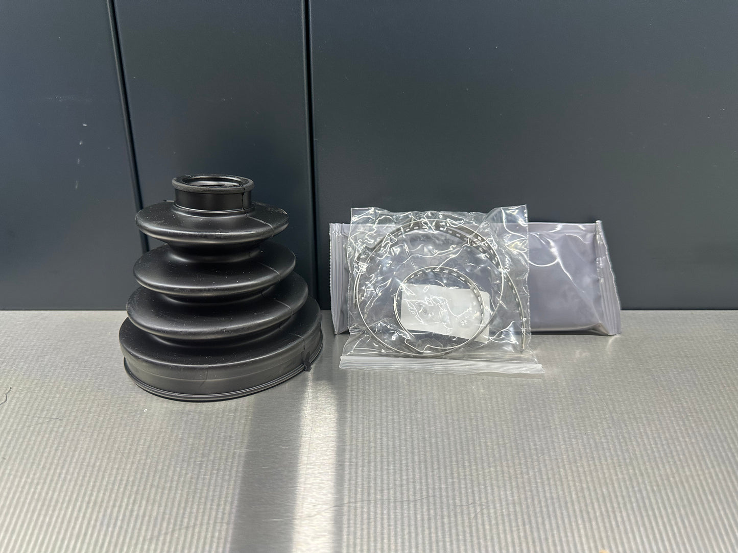 Antriebswellen Manschette vorne außen radseitig Toyota Celica ST205 GT4 GT FOUR