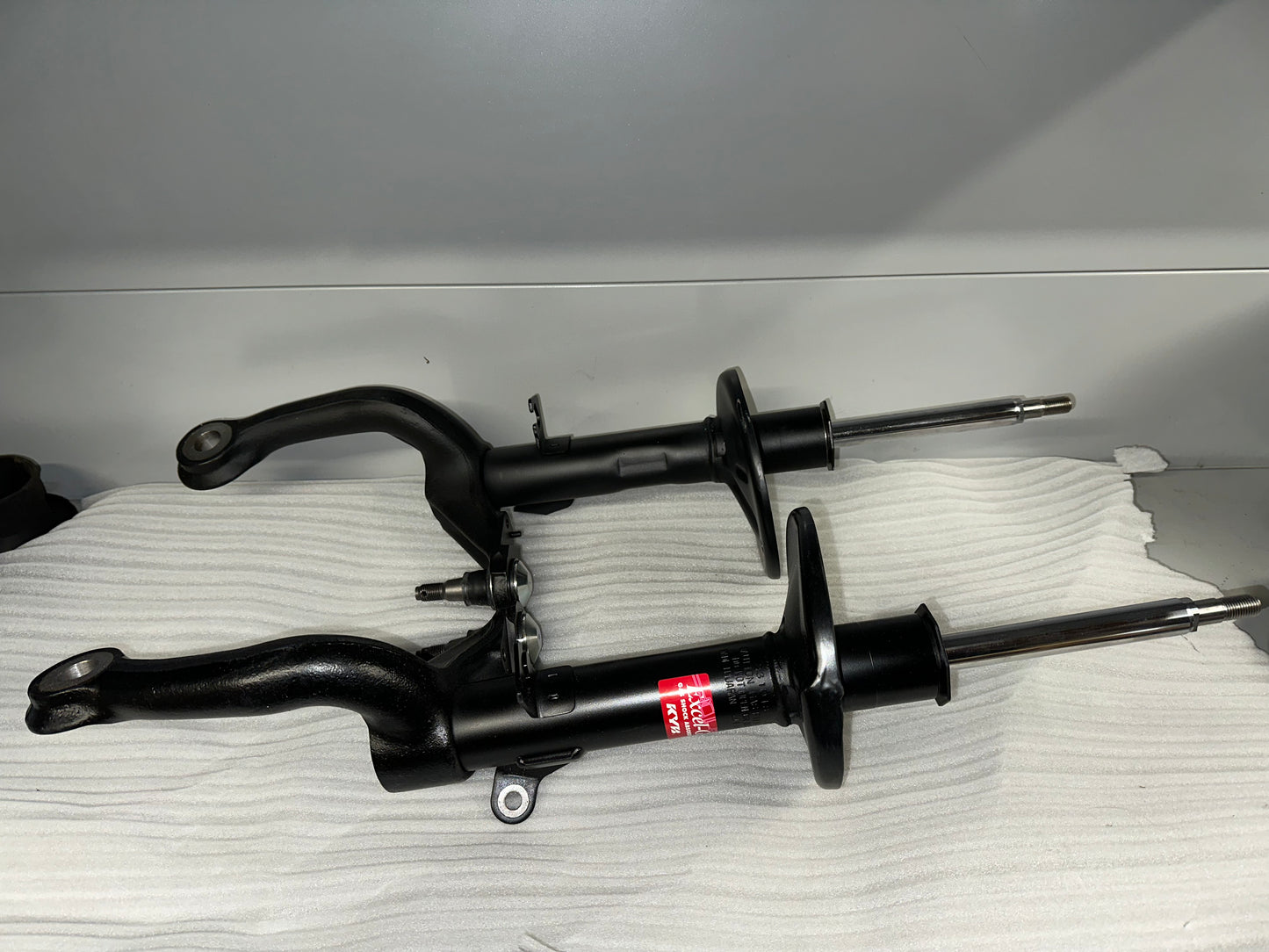 Stoßdämpfer Vorderachse Set Toyota Celica ST202 GT