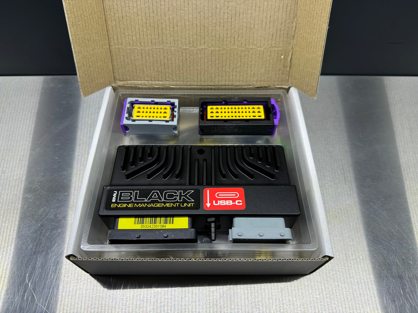 ECUMASTER EMU BLACK frei programmierbar