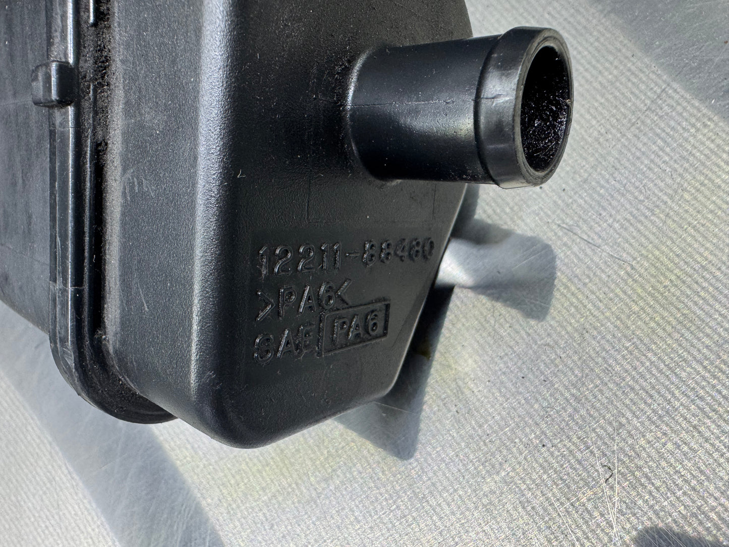 Ölabscheider Oil Catchcan Kurbelgehäuse Entlüftung Toyota Celica ST205 GT4 GT FOUR MR2 SW20 Turbo 12211-88480