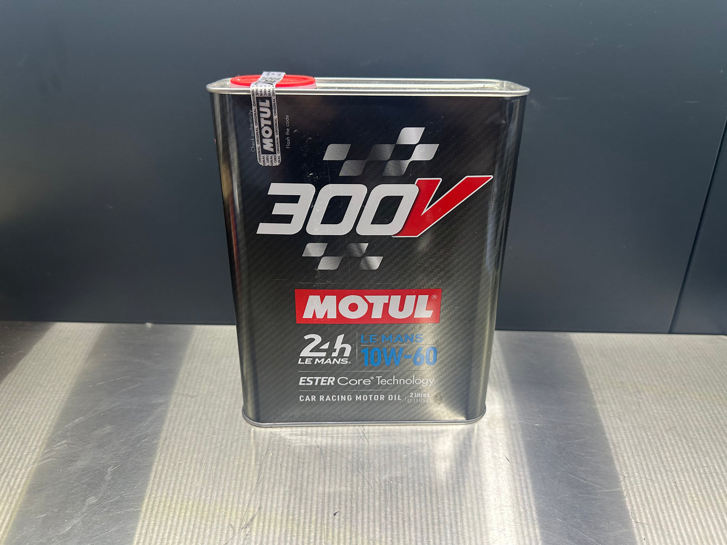 Motul 300V 10W60 Motoröl 2 Liter – Hochleistungsöl für leistungsstarke Motoren