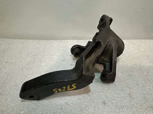 Toyota Celica ST205 Halter für Klimakompresor