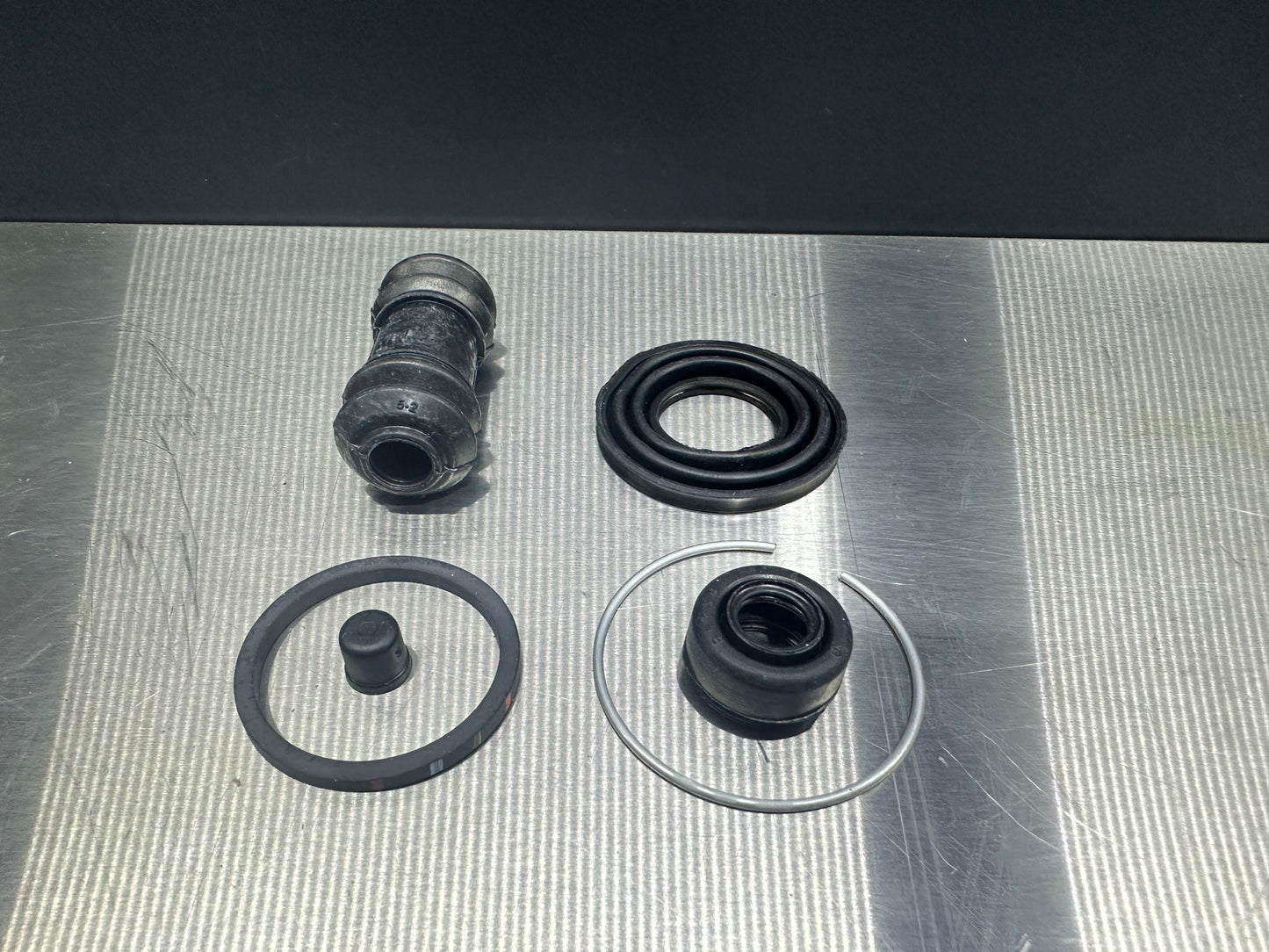 Bremssattel Überholsatz Hinterachse Toyota Celica ST202 GT