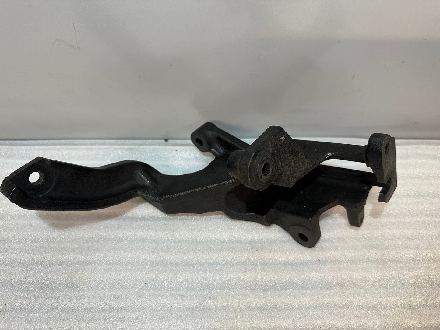 Halter Spannrolle Keilriemen Generator Toyota Celica ST202 ST205 GT4 GT FOUR 16631-88480